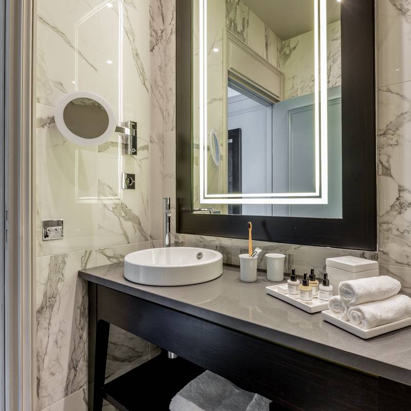 Boutique Room