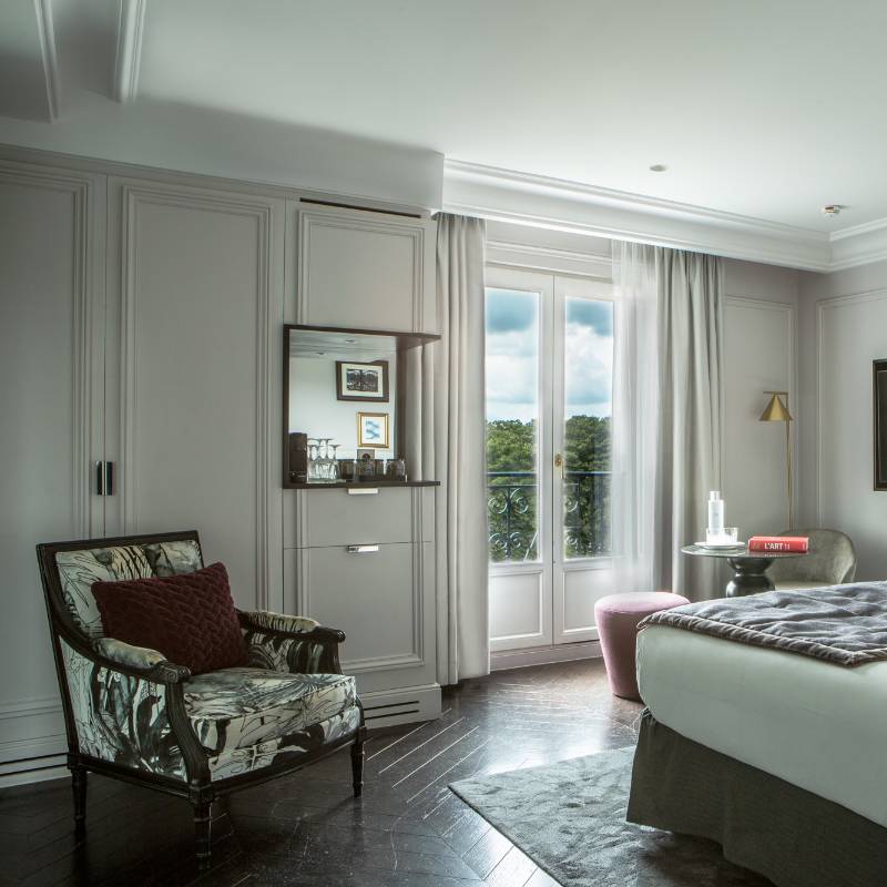 Superior Room with Eiffel Tower view