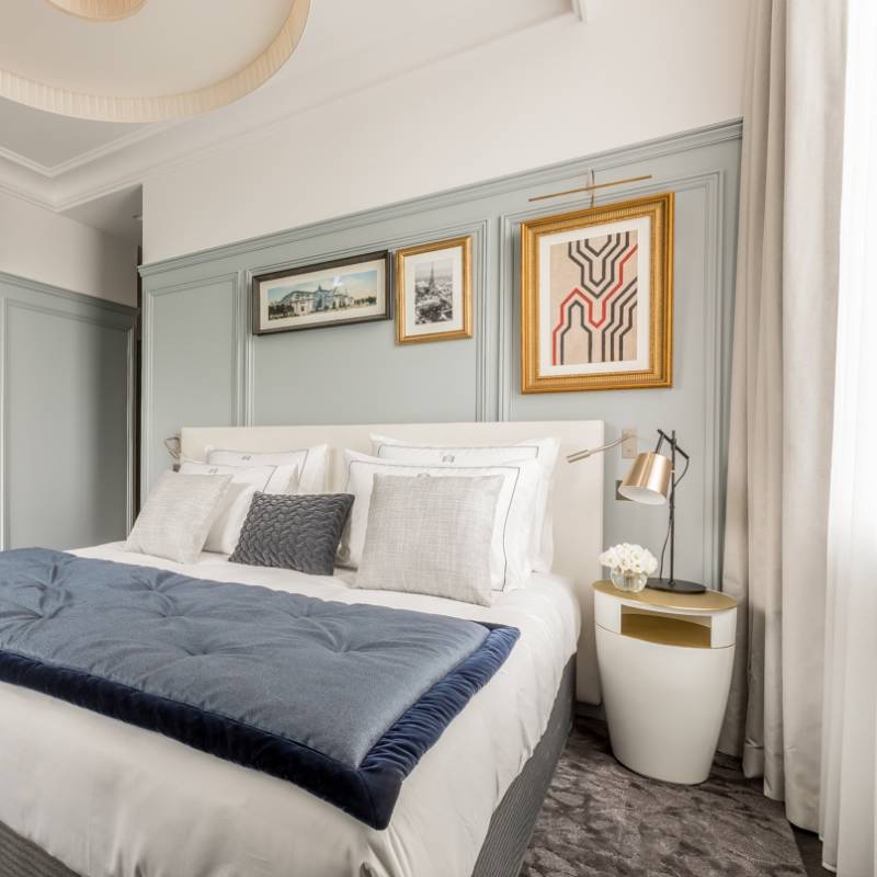 Deluxe Room with Eiffel Tower view