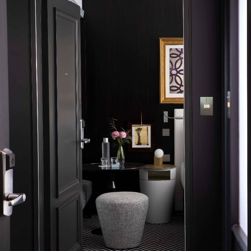 Connecting Rooms