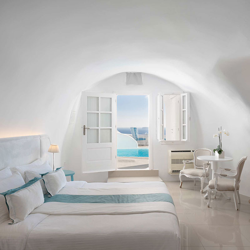 Master Suite With Private Pool