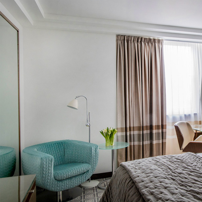 Deluxe Room - 1 Queen Bed