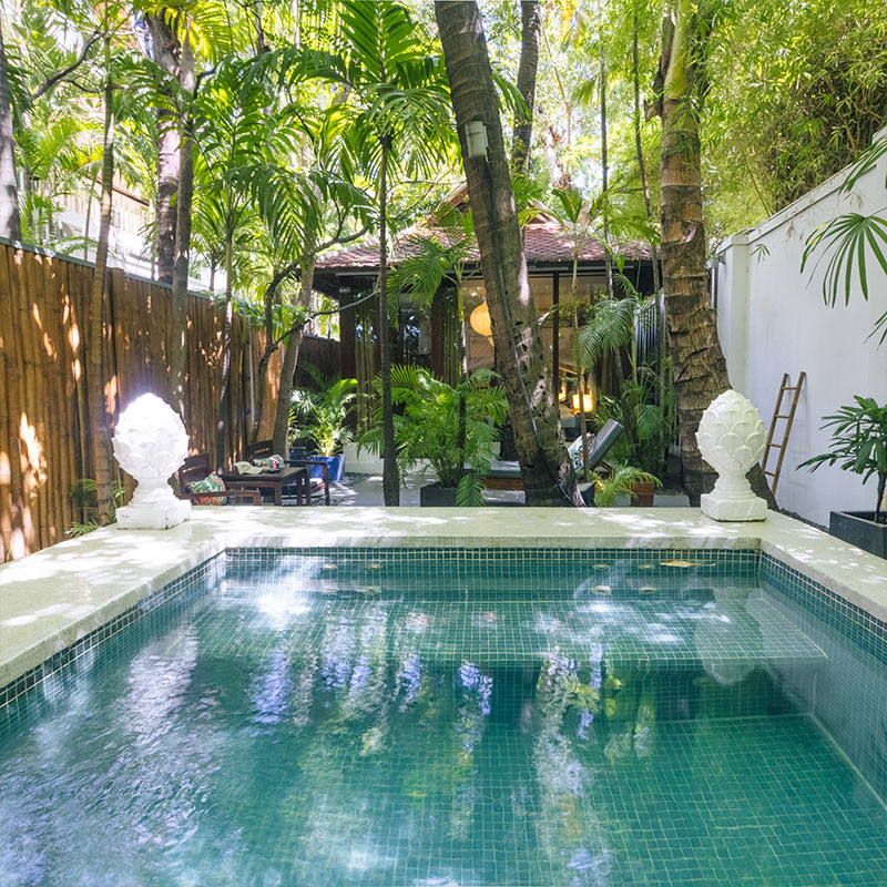Private Jacuzzi Bungalow
