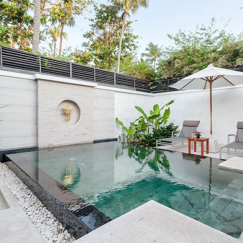 Grand Deluxe Pool with Partial Seaview