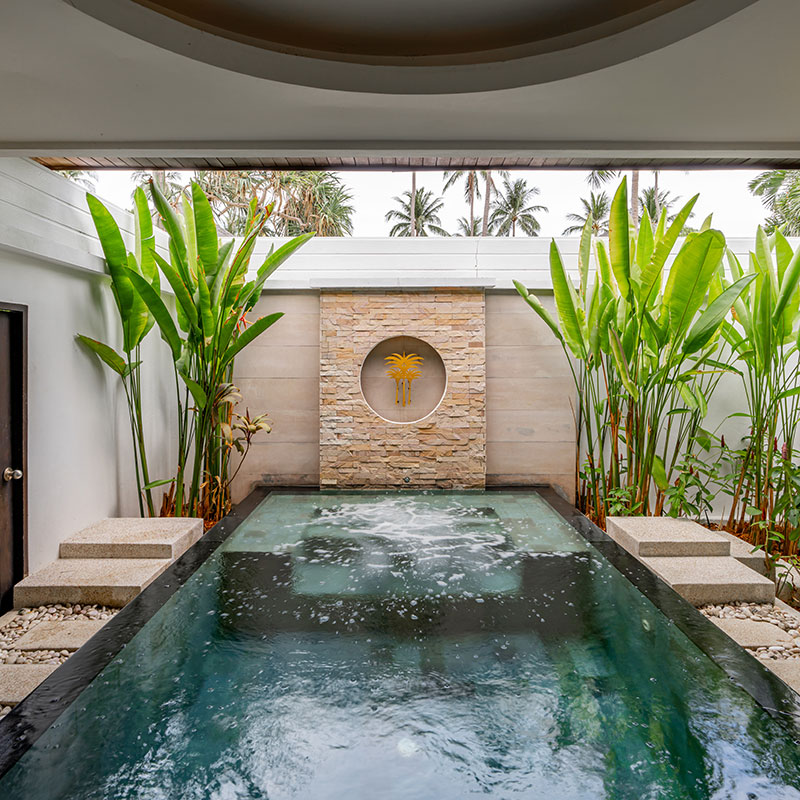 Junior Pool Suite