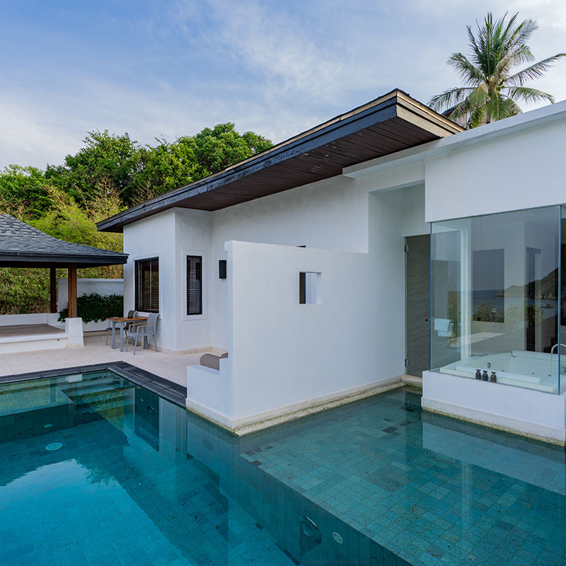 Grand Pool Suite with Partial Seaview