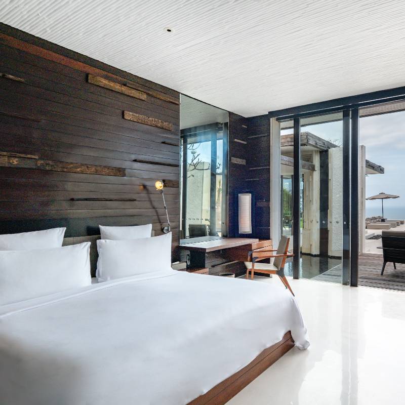 3 Bedroom Cliff Edge Villa
