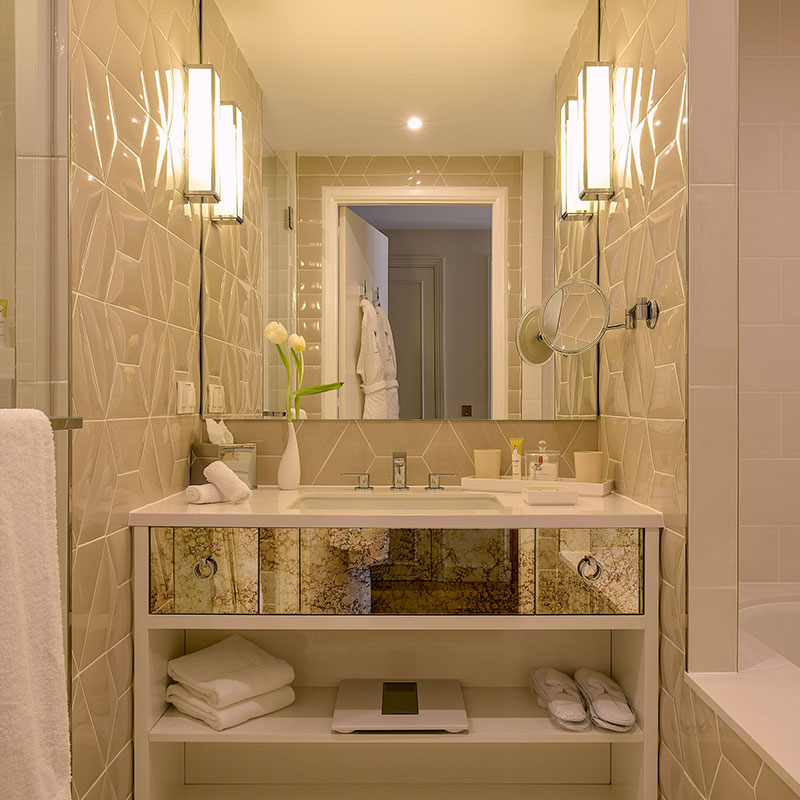 Deluxe Guest Room