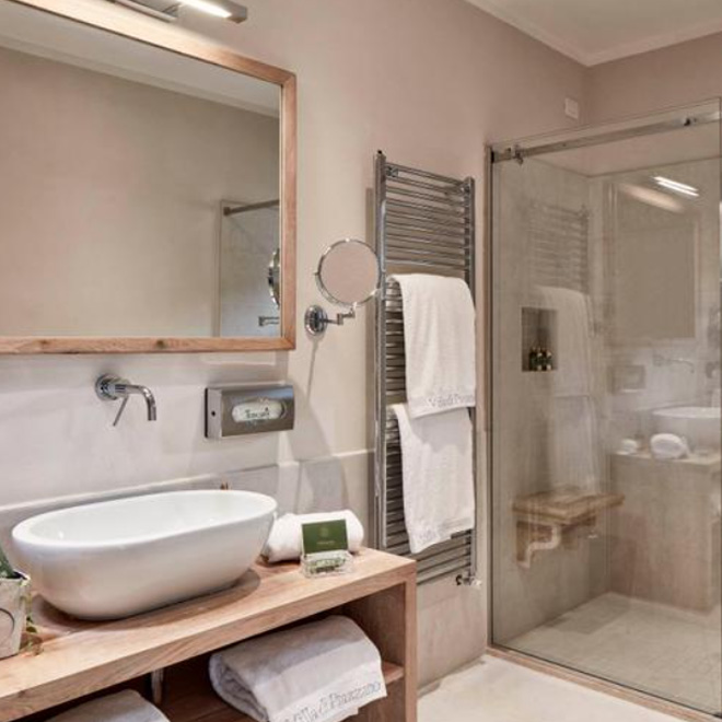 Courtyard Suite