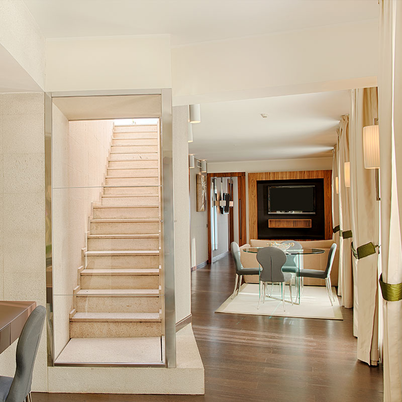  Presidential Suite with View & Terrace