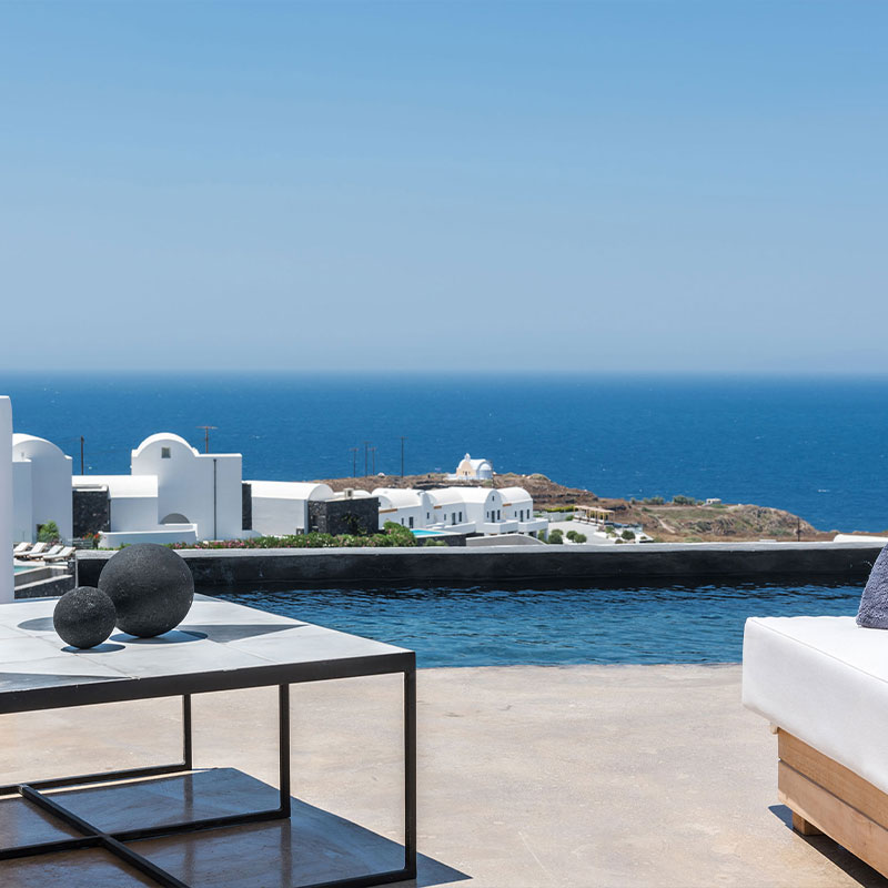 Executive Suite with Infinity Pool