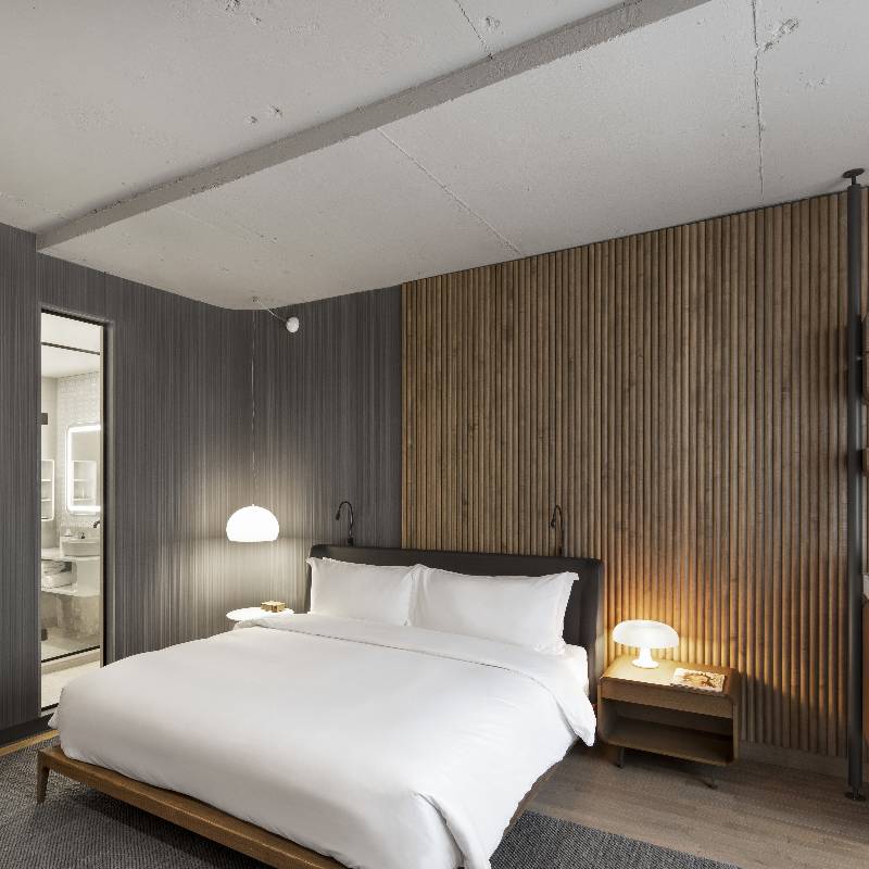 Prestige Room, 1 King Bed with view