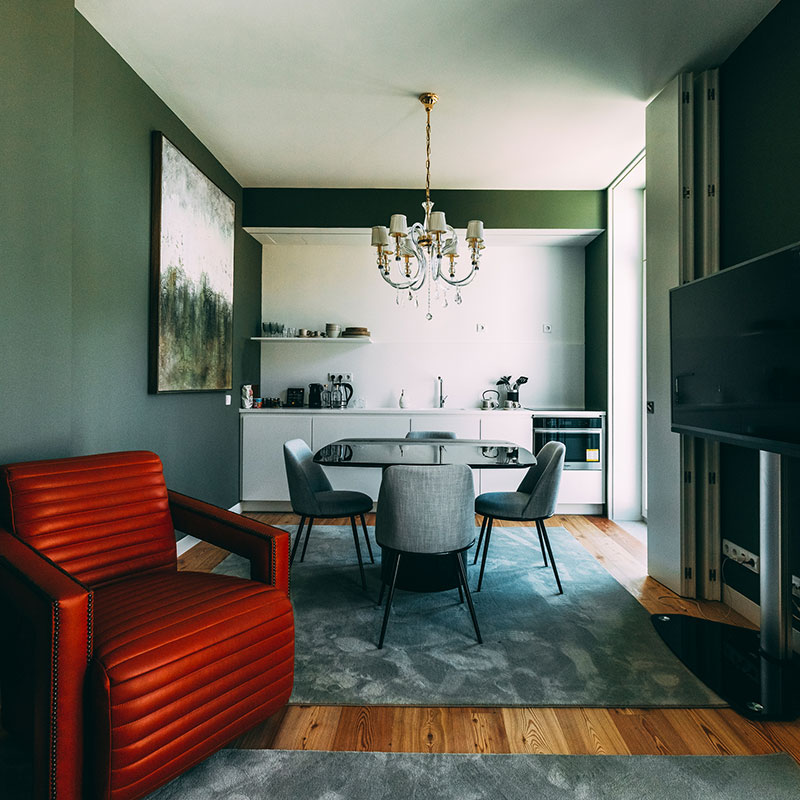 One-Bedroom Apartment with Balcony
