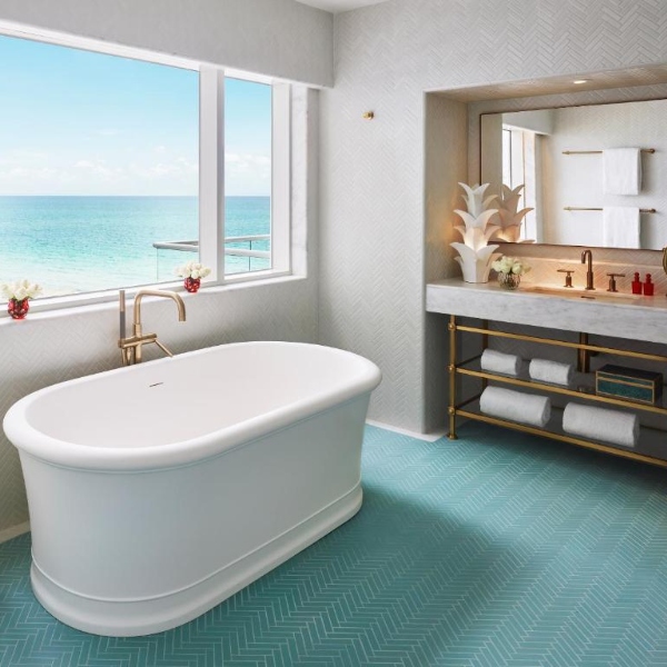 Premier Oceanfront Suite ADA