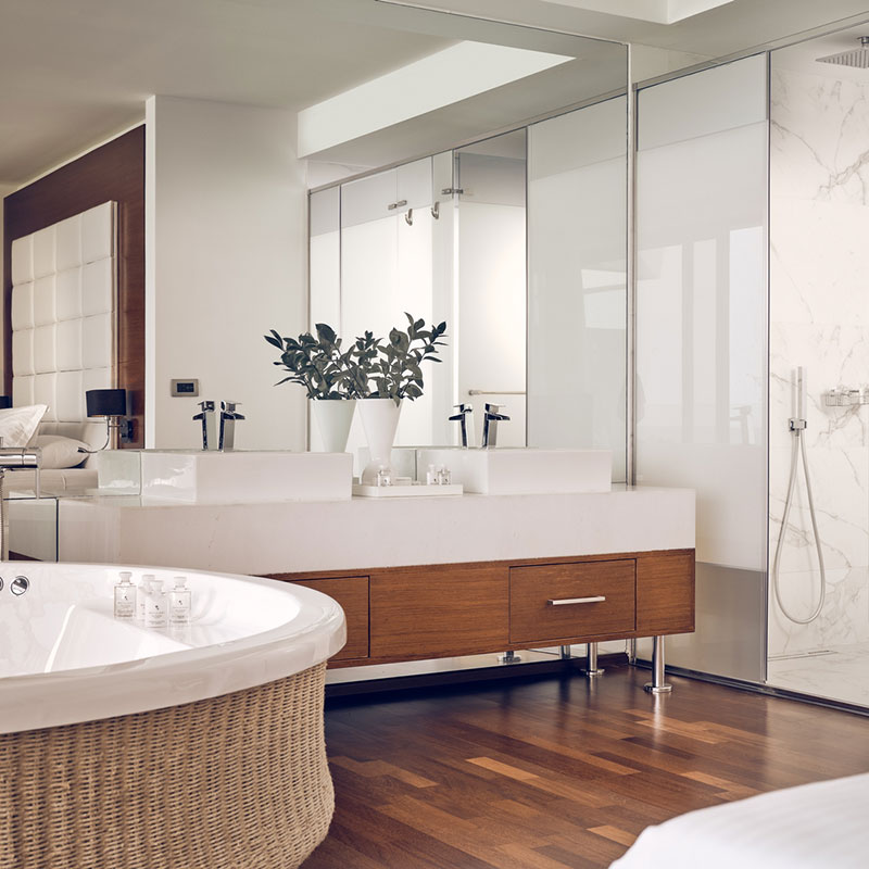 ROYAL GRAND SUITE SEA VIEW PRIVATE POOL