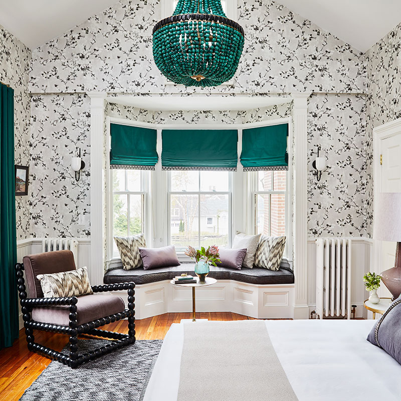 Lark Suite