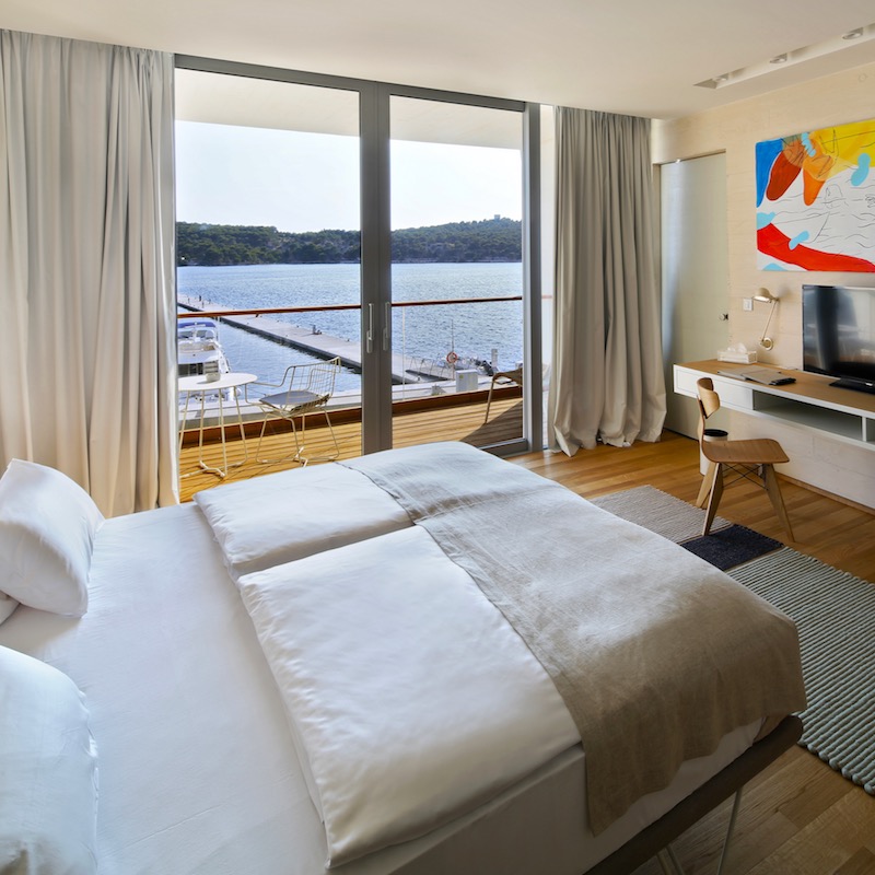 Premium Suite