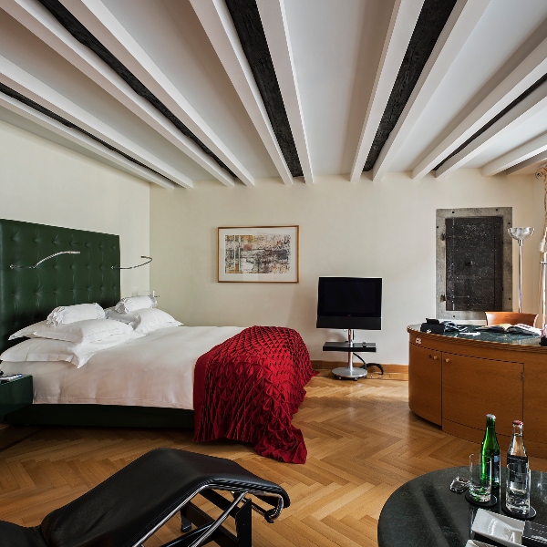 Design Queen Room