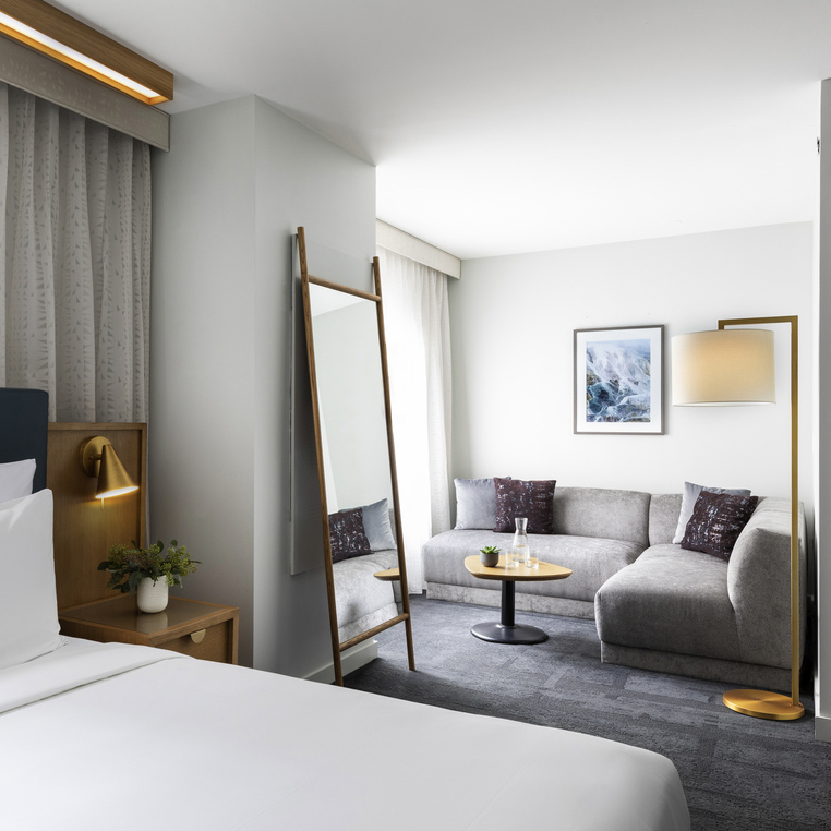 Luxury Suite