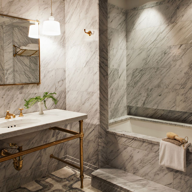 Superior King Room Soaking Tub