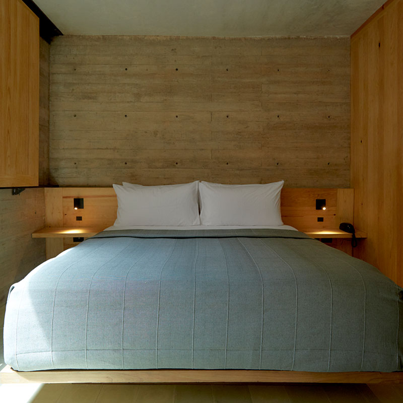 Top Suite
