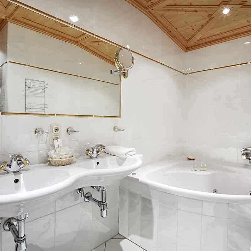 Deluxe Junior Suite