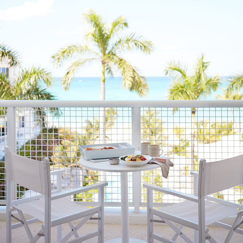 One Bedroom Oceanfacing Deluxe Suite