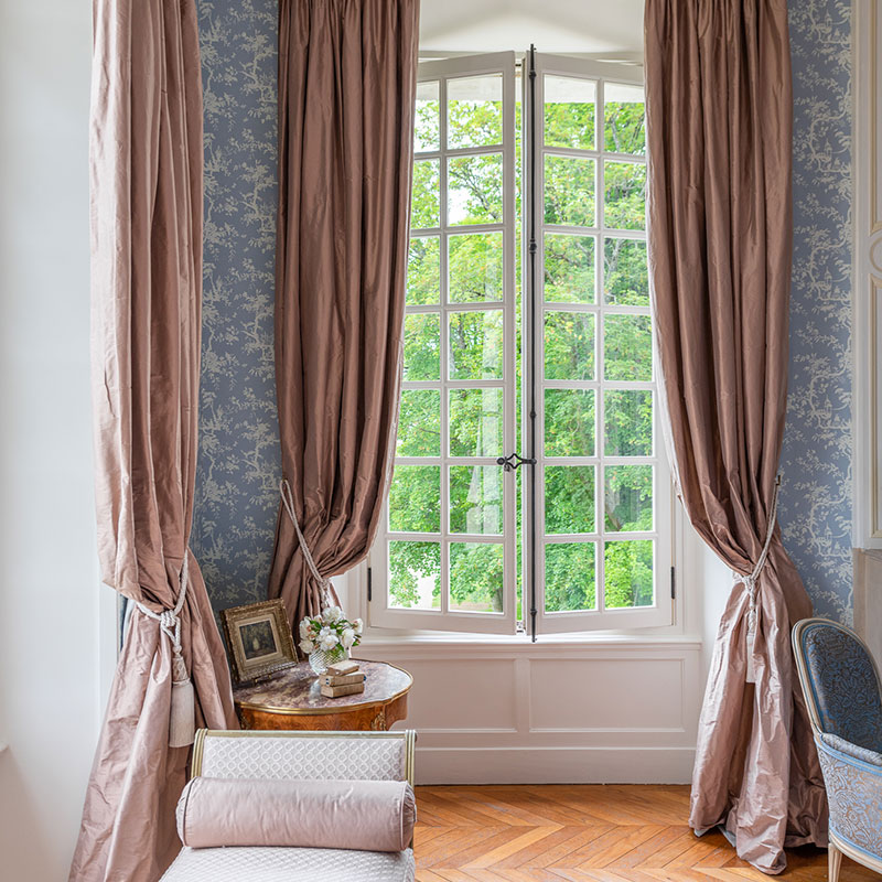 Corner King Room Garden View