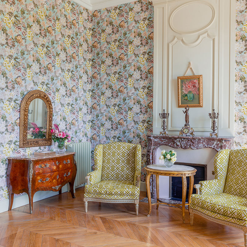 Large King Suite Garden View