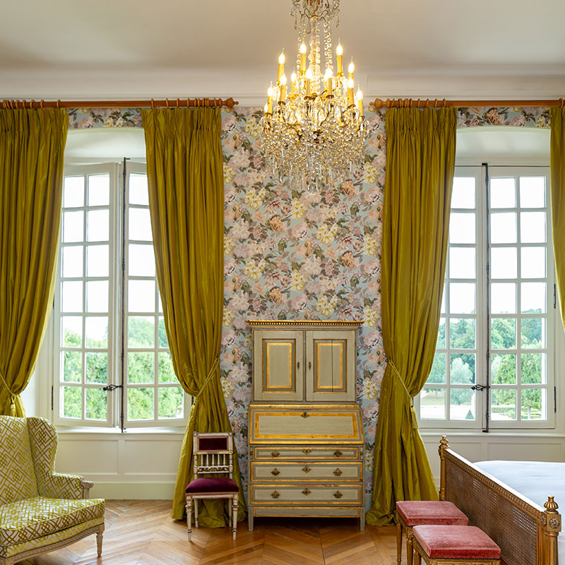 Large King Suite Garden View