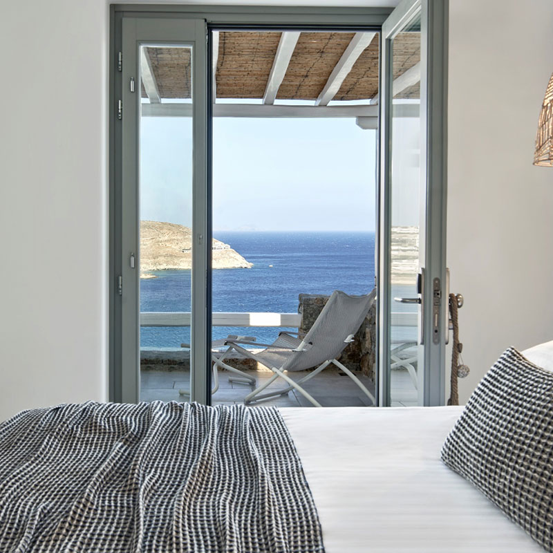 Cozy room sea view