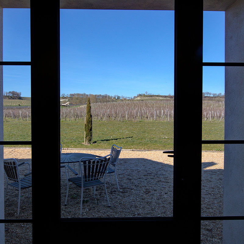 Suite Vignobles with private jacuzzi