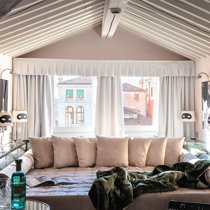 Penthouse Grand Canal View