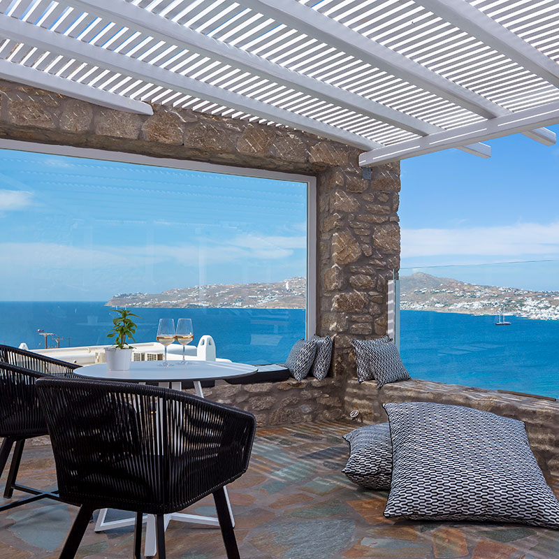 Corner Suite Sea View