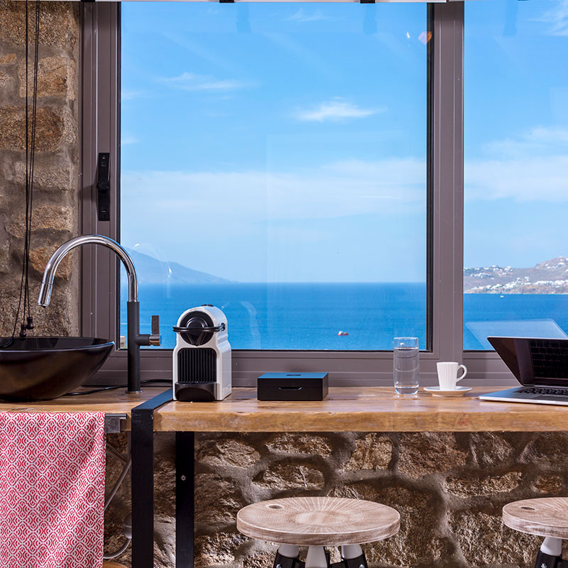 Corner Suite Sea View