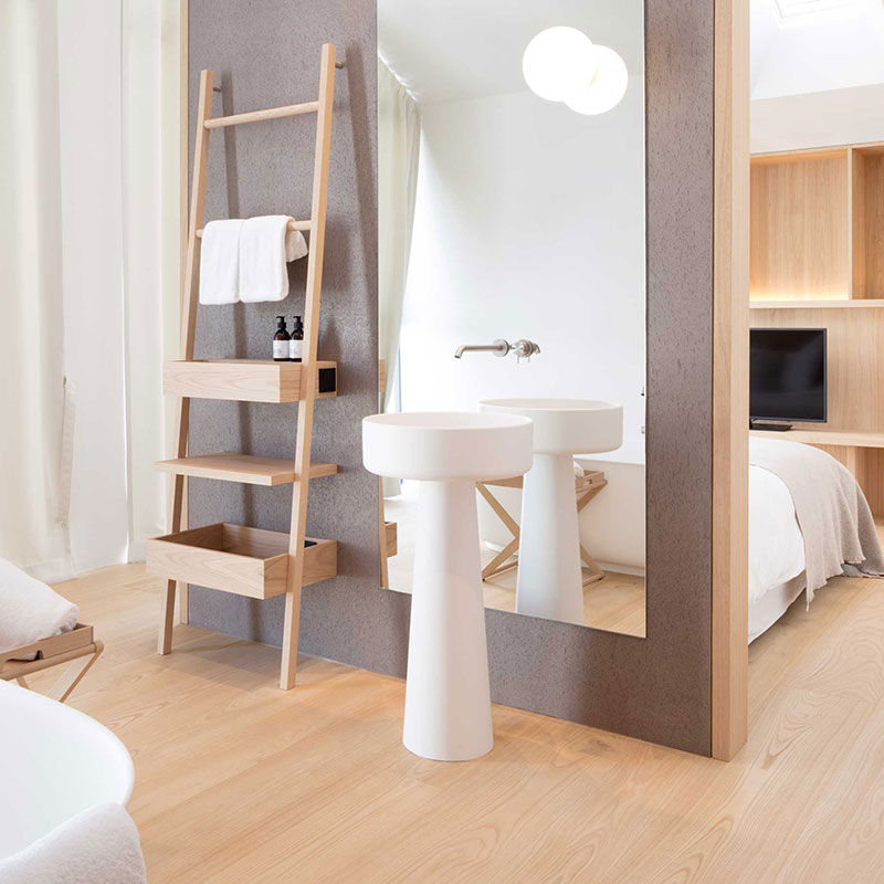 Town Suite