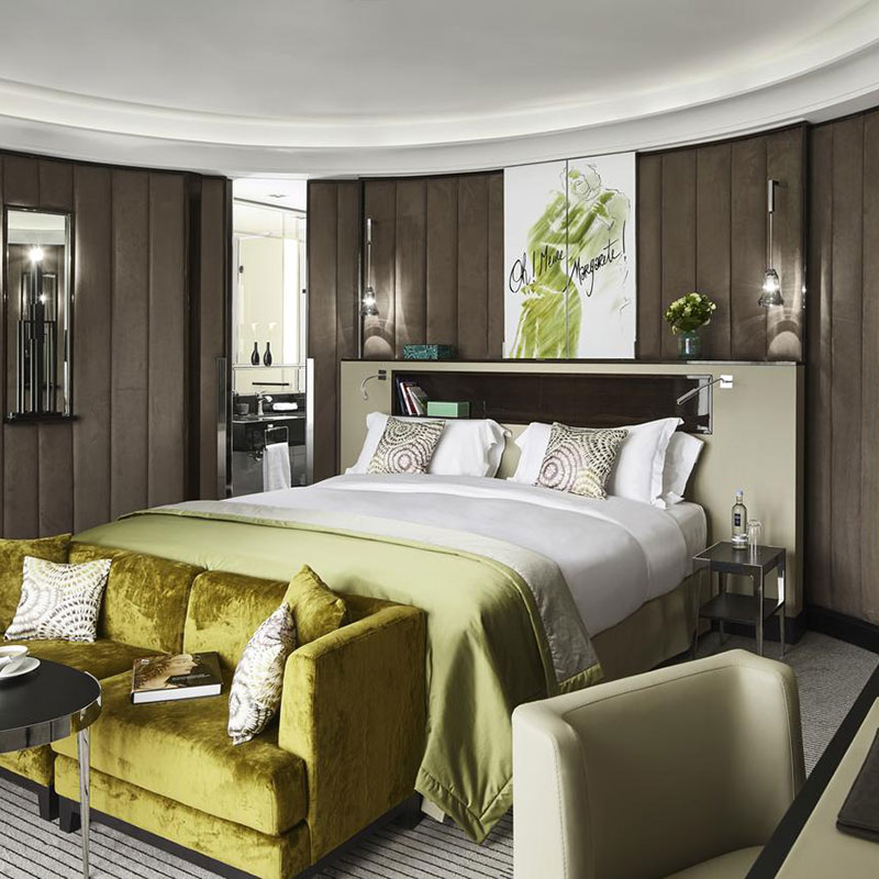 Superior Room - 1 Queen Bed