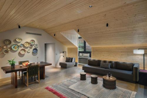 Vineyard Rooftop Suite