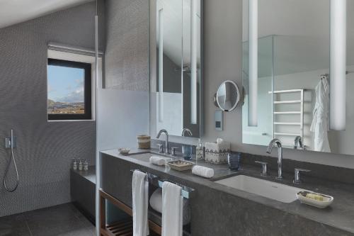 Vineyard Rooftop Suite