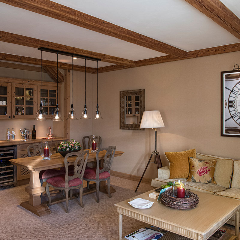 DELUXE SUITE MOUNTAIN VIEW