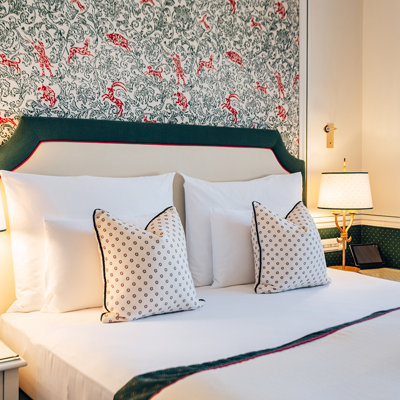 Signature Suite