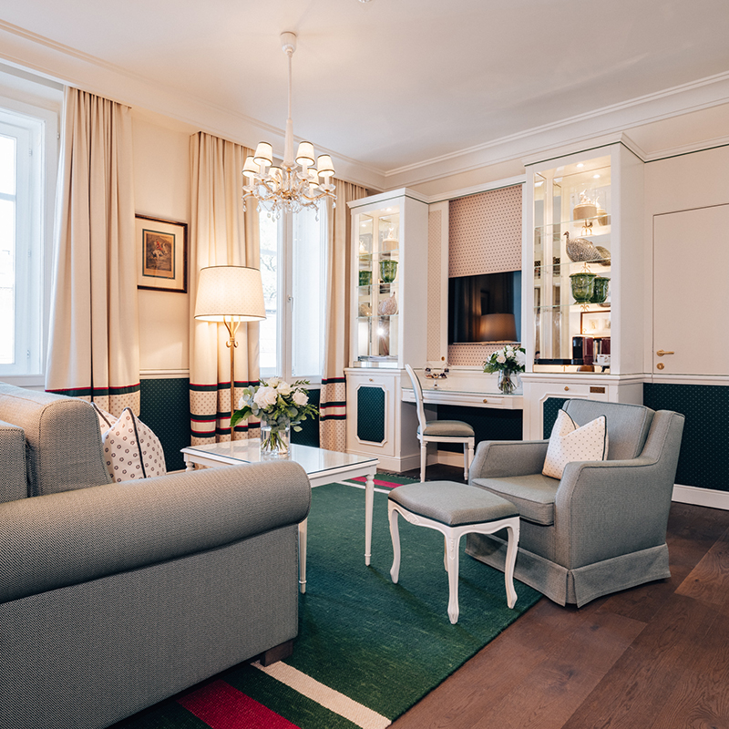 Signature Suite