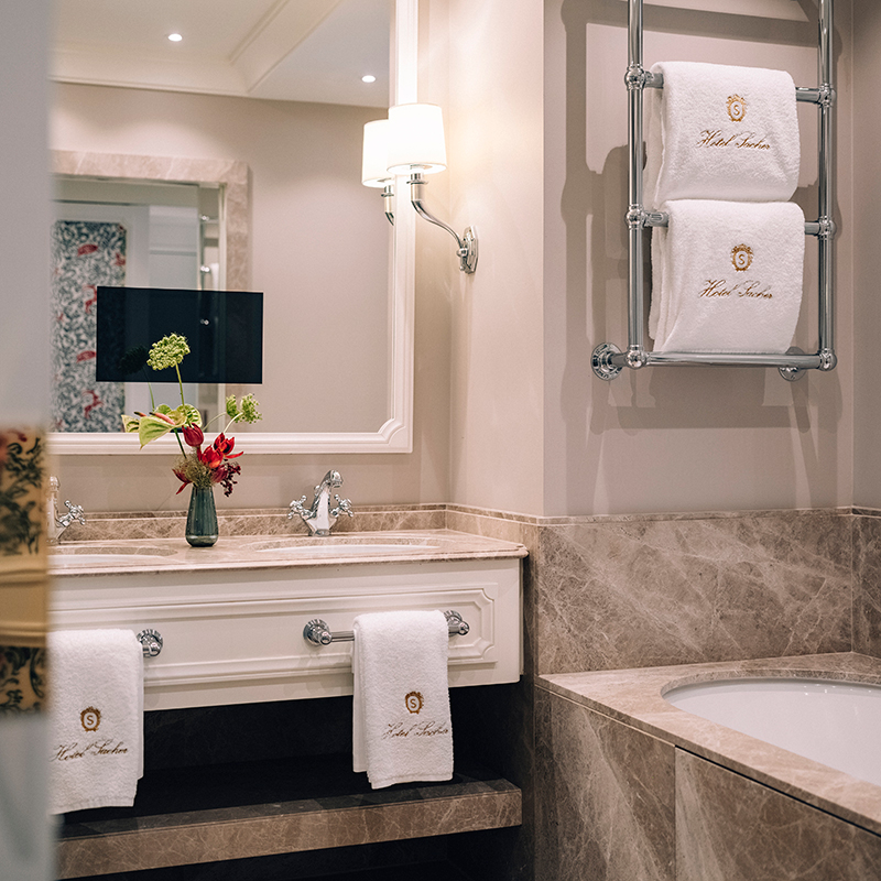Signature Suite