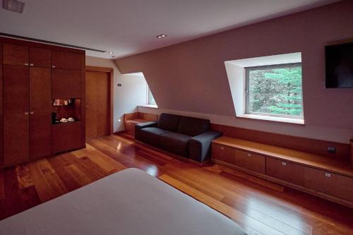 Traditional Suite