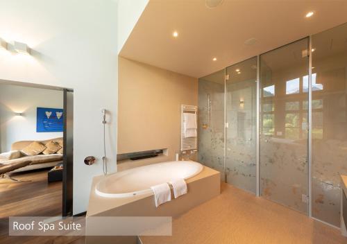 Roof Spa Suite 