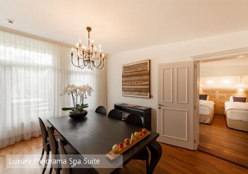 Luxury Panorama Spa Suite 