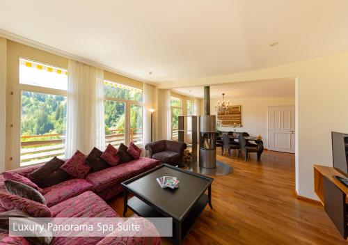 Luxury Panorama Spa Suite 