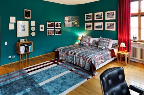 Art Double Room