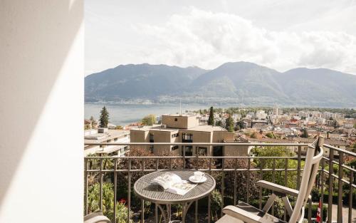 Junior Suite with Balcony and Lake View
