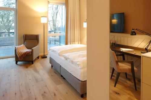 Deluxe Double Room for Single Use